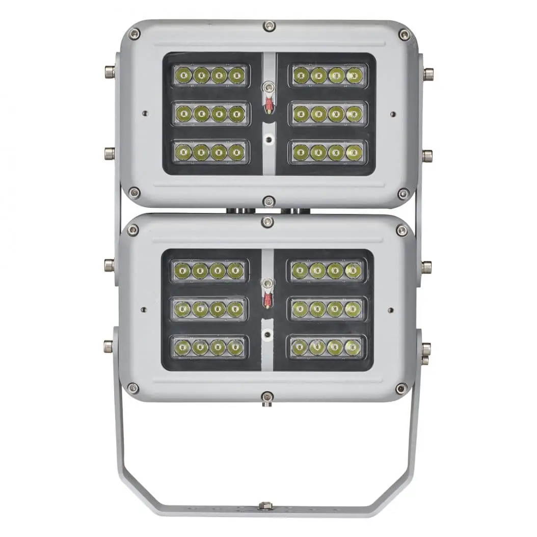 led flood light with emergency backup